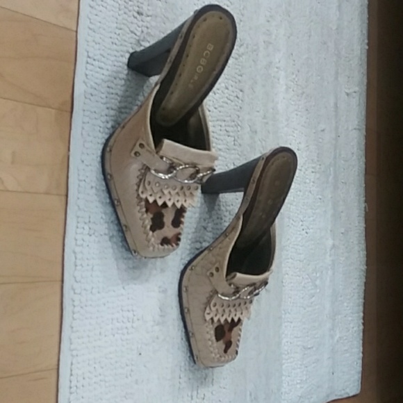 BCBG Stylish wooden clogs - Picture 2 of 3